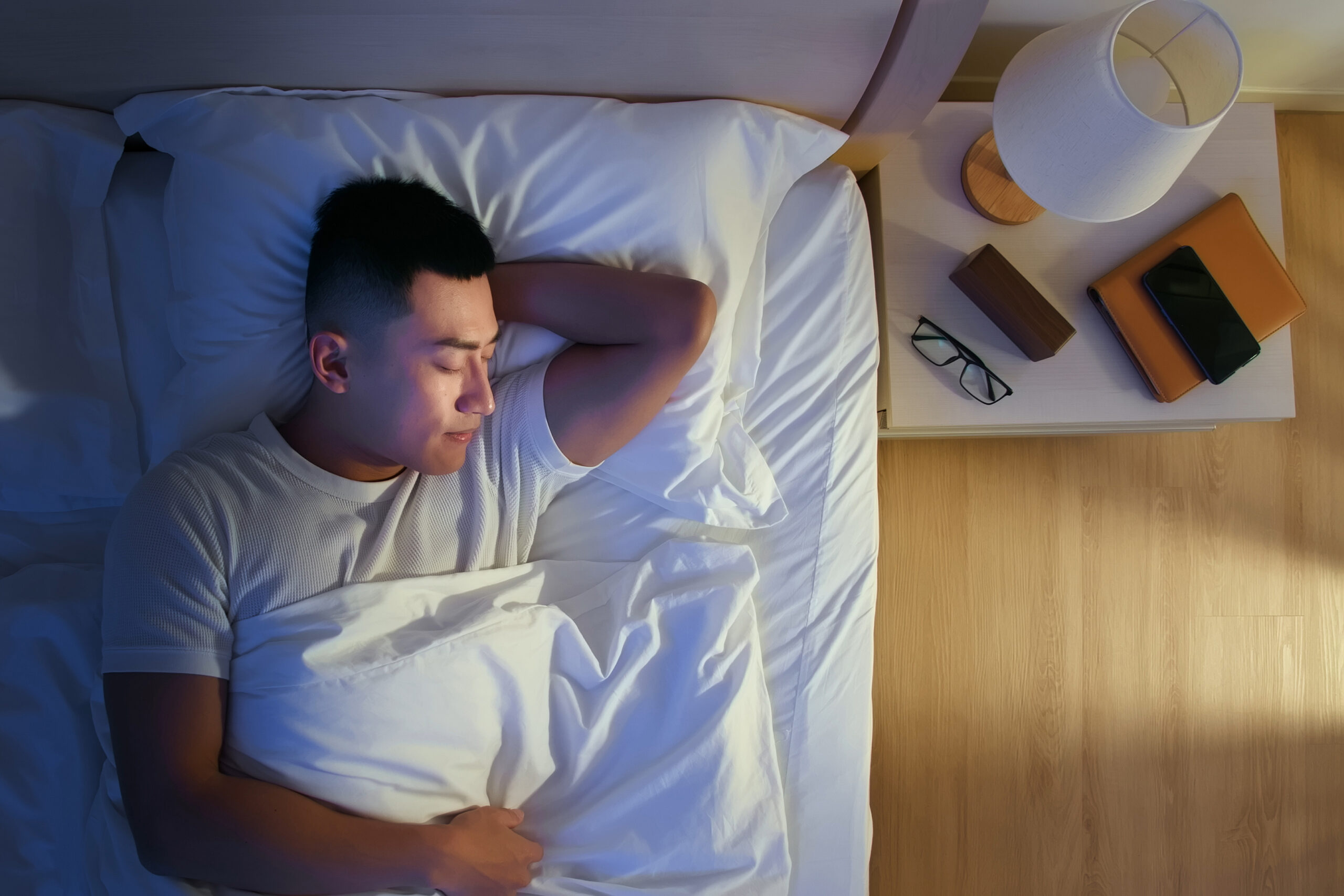 Ambien vs. Zopiclone: A Comprehensive Comparison for Canadians Seeking Better Sleep